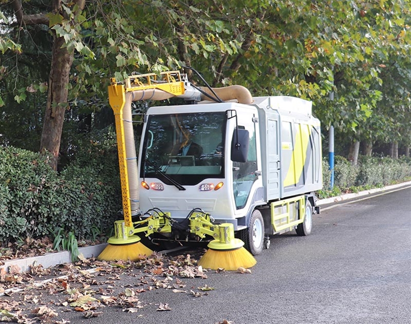 純電動(dòng)樹葉收集車